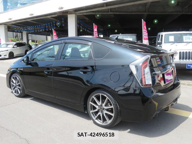 Toyota PRIUS 2012-07 8282999-17