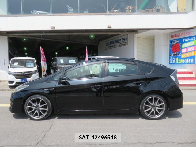 Toyota PRIUS 2012-07 8282999-18