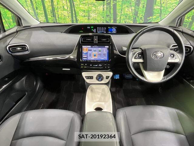 Toyota PRIUS 2016-01 8283188-1