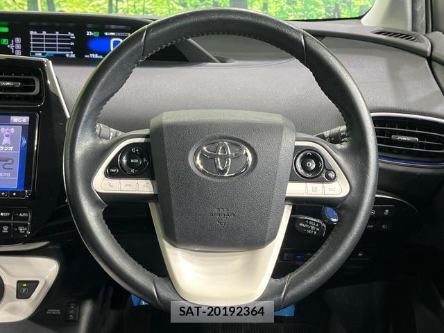 Toyota PRIUS 2016-01 8283188-10