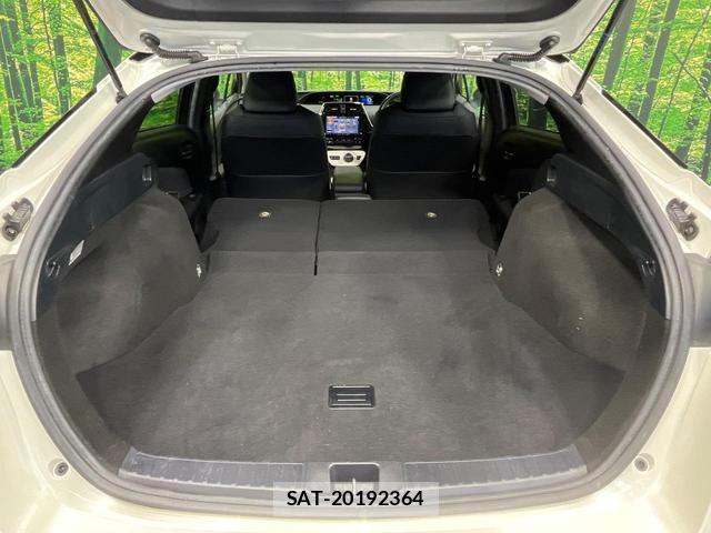 Toyota PRIUS 2016-01 8283188-9