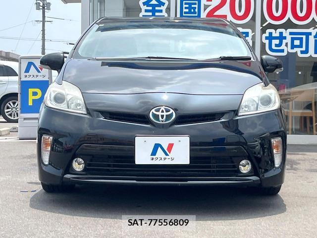 Toyota PRIUS 2014-09 8283216-13