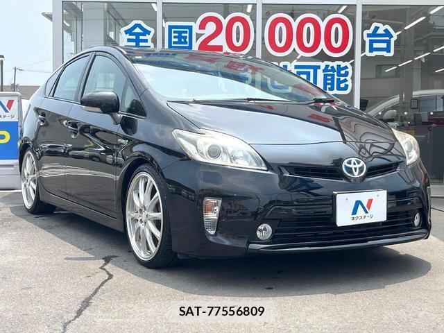 Toyota PRIUS 2014-09 8283216-15