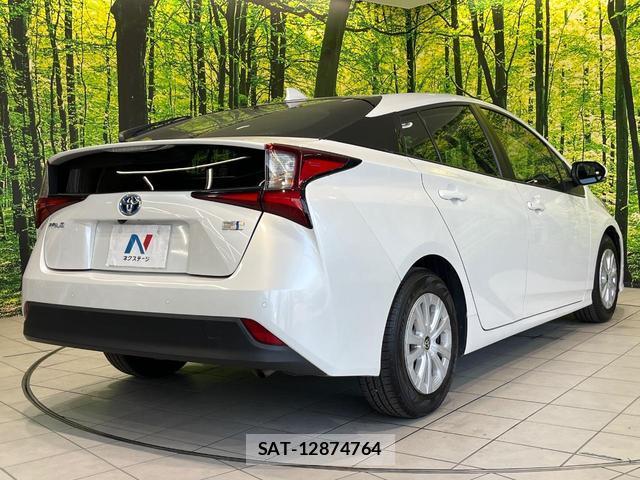 Toyota PRIUS 2022-09 8283277-16