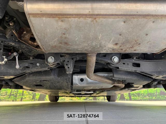 Toyota PRIUS 2022-09 8283277-18