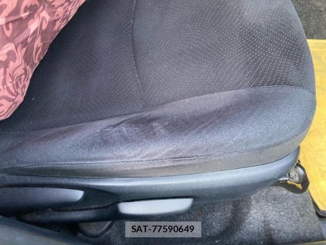 Toyota PRIUS 2015-11 8283296-14