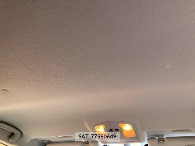 Toyota PRIUS 2015-11 8283296-7