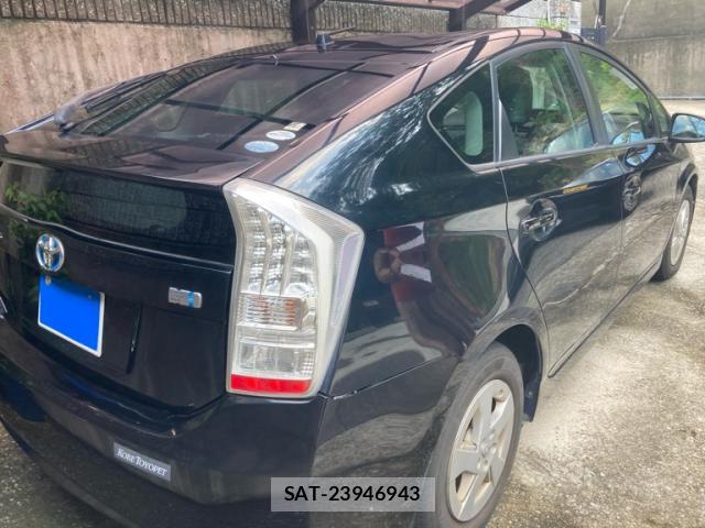 Toyota PRIUS 2010-05 8283340-1