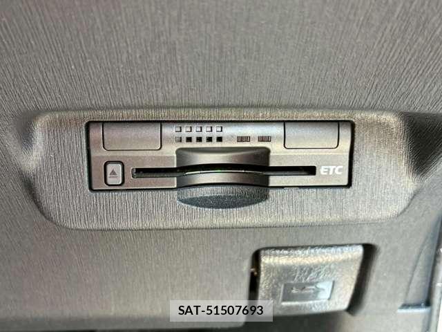 Toyota PRIUS 2013-12 8283359-17