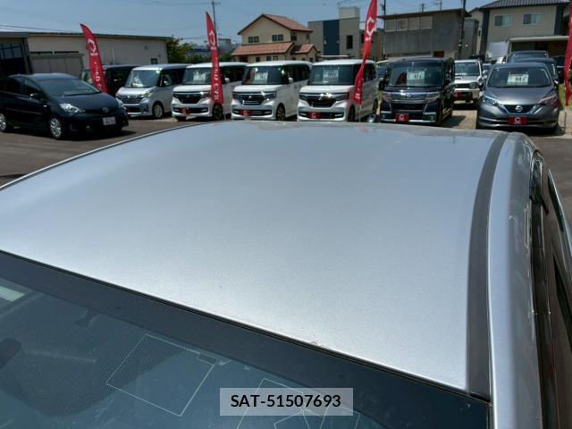 Toyota PRIUS 2013-12 8283359-2