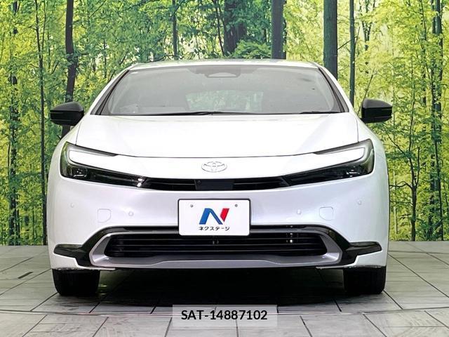 Toyota PRIUS 2023-03 8283584-13