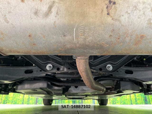 Toyota PRIUS 2023-03 8283584-18
