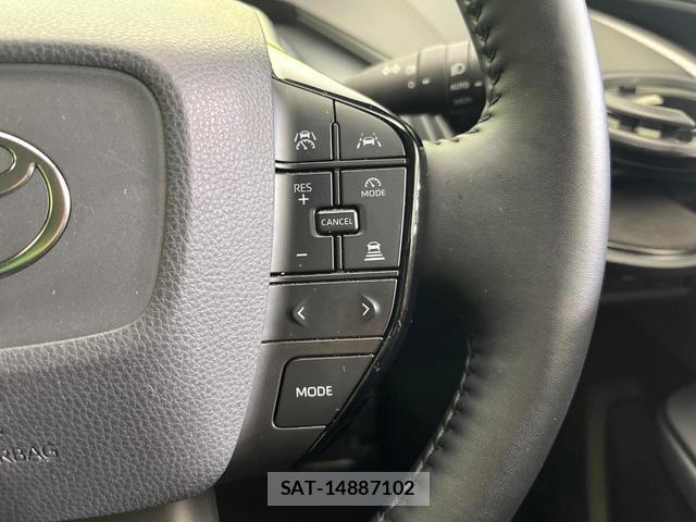 Toyota PRIUS 2023-03 8283584-6