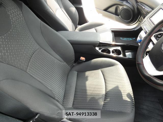 Toyota PRIUS 2018-12 8283627-19