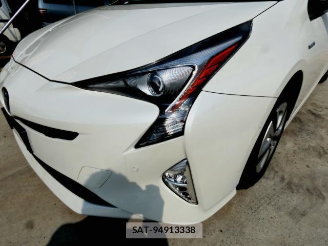Toyota PRIUS 2018-12 8283627-6
