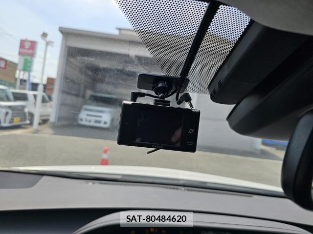 Toyota PRIUS 2021 8283691-10
