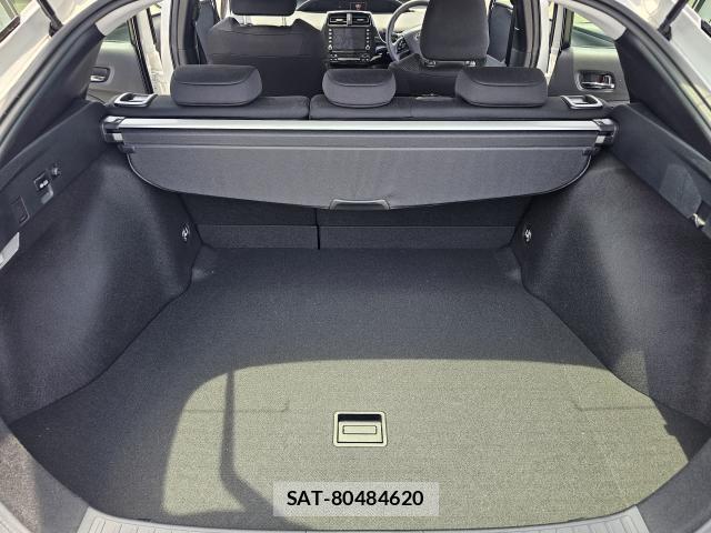 Toyota PRIUS 2021 8283691-7