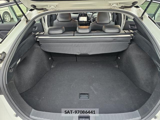 Toyota PRIUS 2021-06 8283694-7