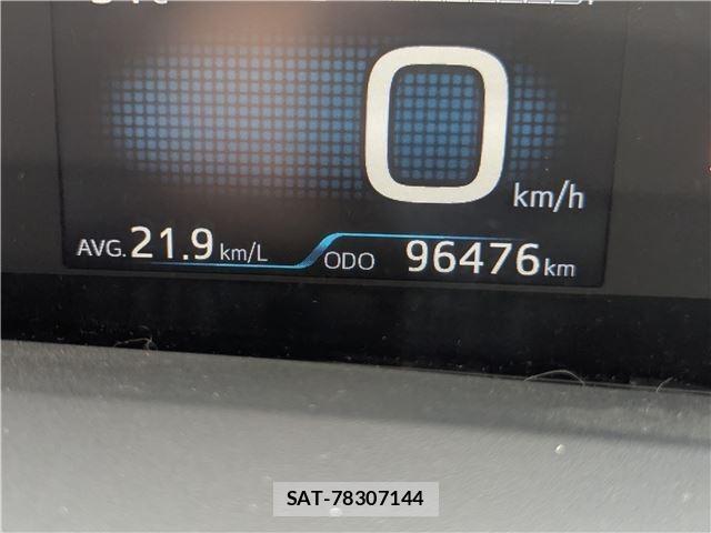 Toyota PRIUS 2018-12 8283702-13