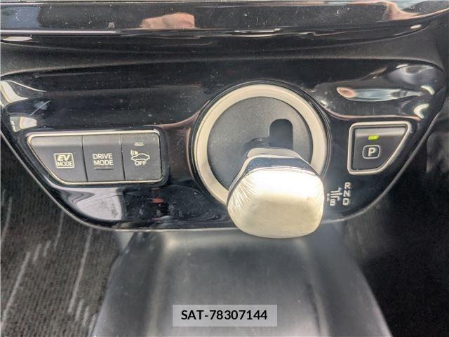 Toyota PRIUS 2018-12 8283702-16