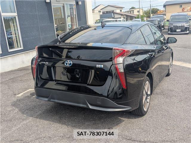 Toyota PRIUS 2018-12 8283702-6