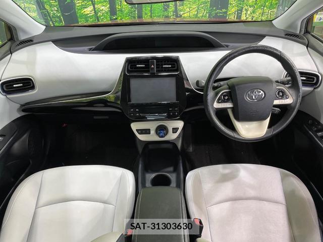 Toyota PRIUS 2016-09 8283782-1