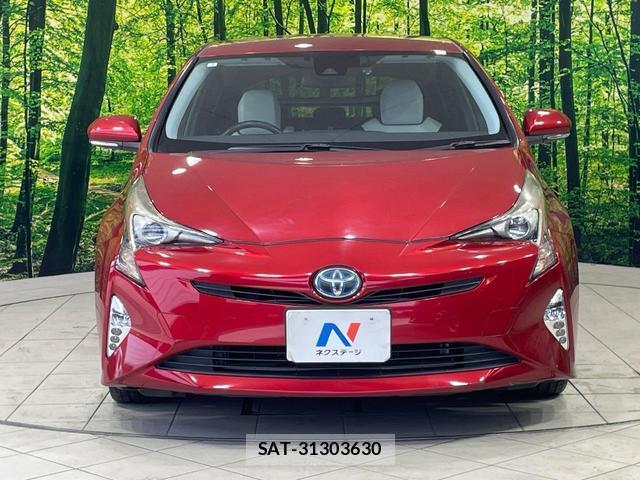 Toyota PRIUS 2016-09 8283782-13