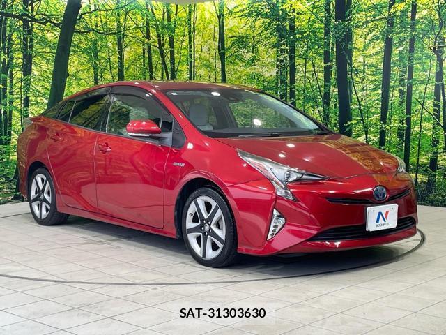 Toyota PRIUS 2016-09 8283782-15
