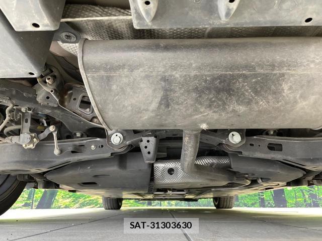 Toyota PRIUS 2016-09 8283782-18