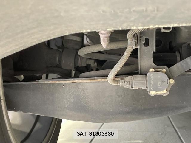 Toyota PRIUS 2016-09 8283782-19