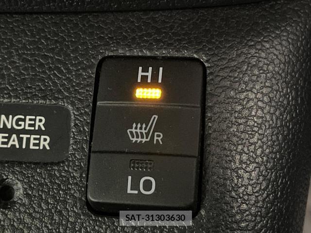 Toyota PRIUS 2016-09 8283782-6