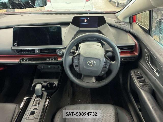 Toyota PRIUS 2023-04 8283861-1