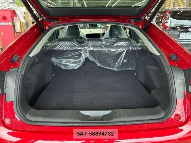 Toyota PRIUS 2023-04 8283861-4