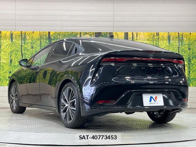 Toyota PRIUS 2024-06 8284010-16