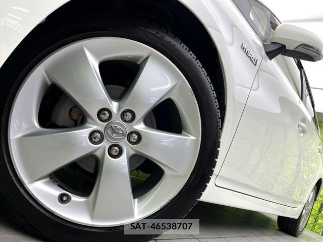 Toyota PRIUS 2013-07 8284154-12