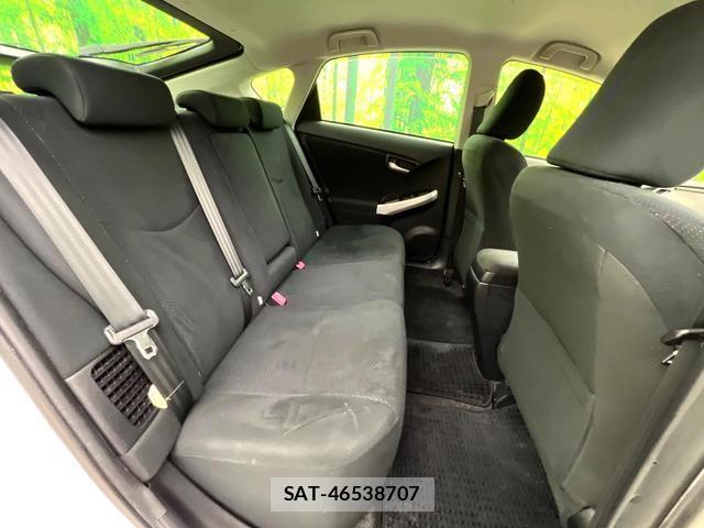Toyota PRIUS 2013-07 8284154-8
