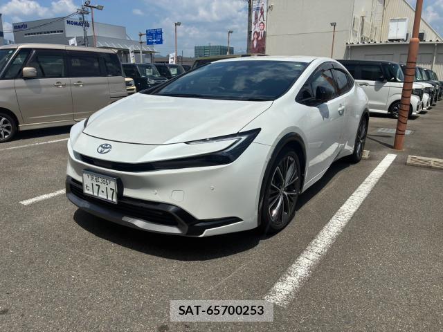 Toyota PRIUS 2024-09 8284221-0