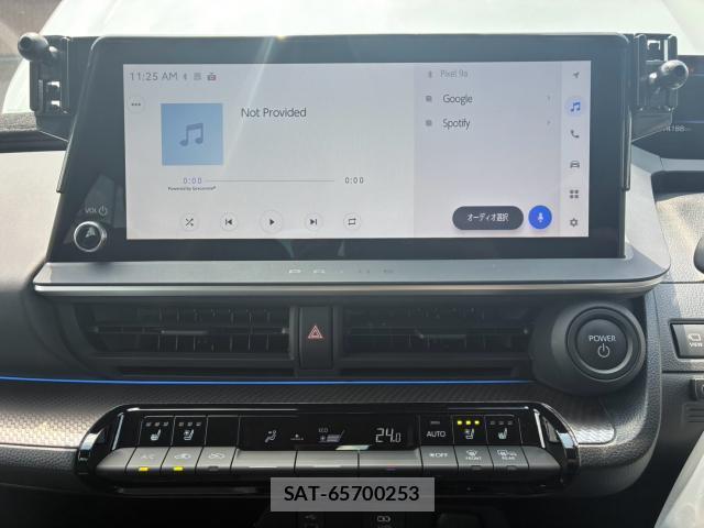 Toyota PRIUS 2024-09 8284221-6
