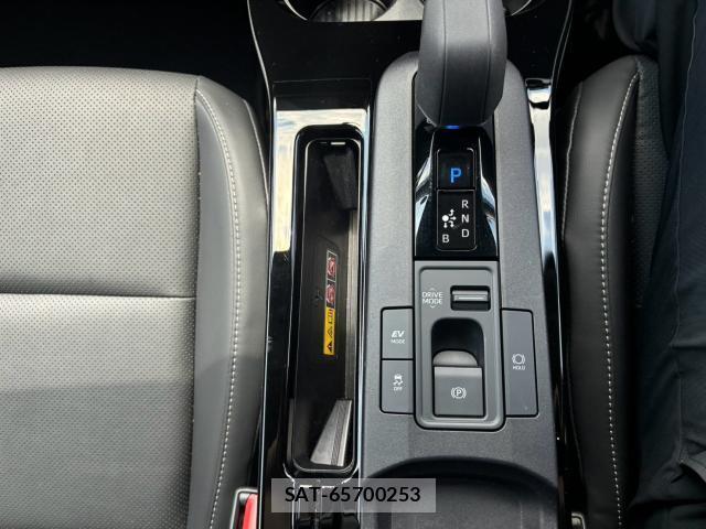 Toyota PRIUS 2024-09 8284221-9