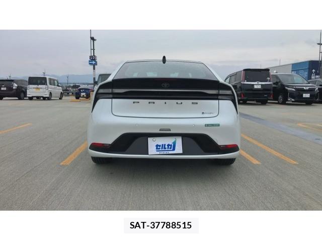 Toyota PRIUS 2023-09 8284373-1