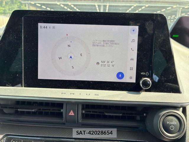 Toyota PRIUS 2023-04 8284404-6