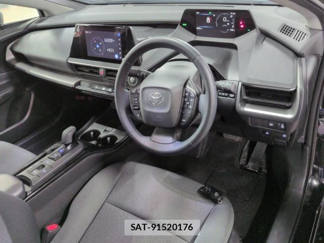 Toyota PRIUS 2025-04 8284542-2