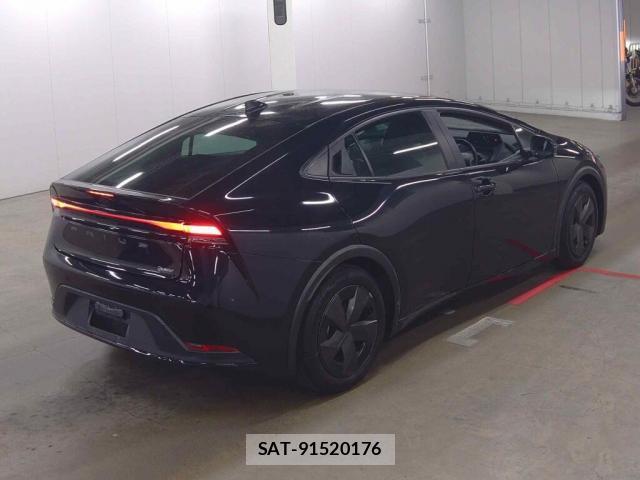 Toyota PRIUS 2025-04 8284542-3