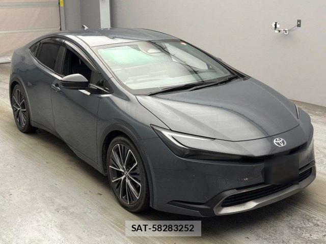 Toyota PRIUS 2023-07 8284671-14