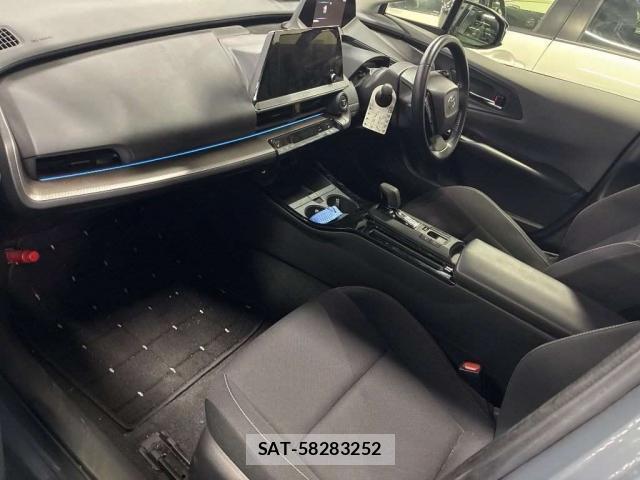 Toyota PRIUS 2023-07 8284671-6