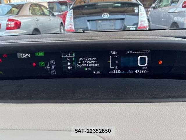 Toyota PRIUS 2017-09 8284674-12
