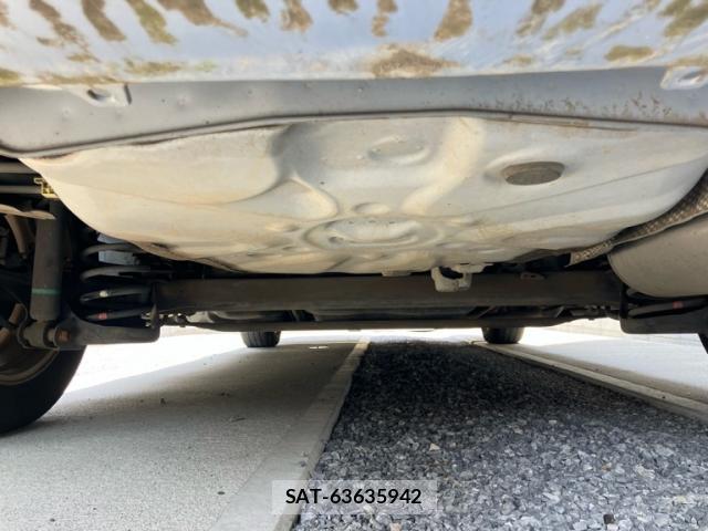 Toyota PRIUS 2010-06 8284819-11
