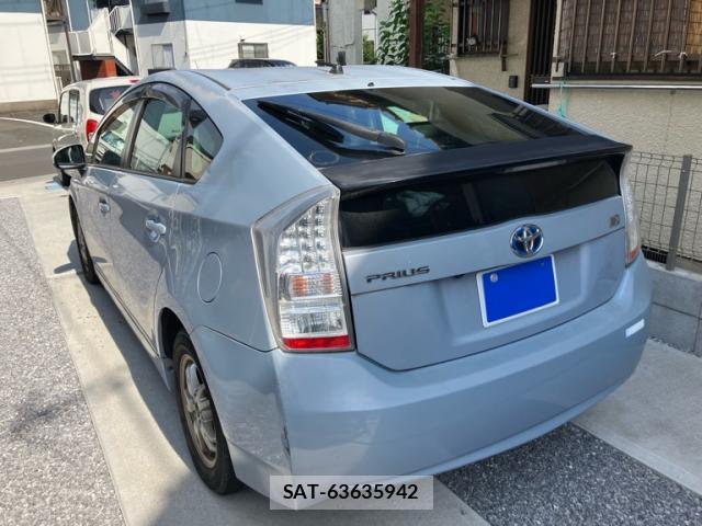 Toyota PRIUS 2010-06 8284819-13