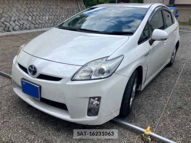 Toyota PRIUS 2010-07 8284831-13