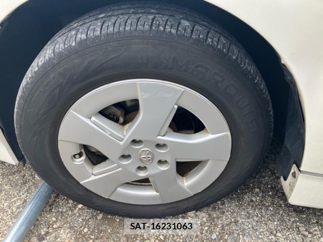 Toyota PRIUS 2010-07 8284831-5